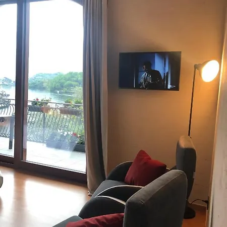 Liza's Suite's - Room's With A View Appartement